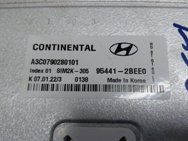 Recambio de centralita motor uce para hyundai kona hybrid referencia OEM IAM 954412BEE0 A3C0790280101 
