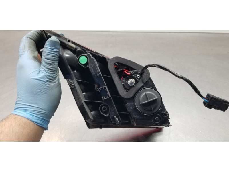 Recambio de piloto trasero derecho interior para peugeot 308 active referencia OEM IAM 9677818280  