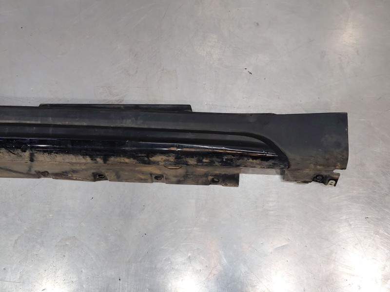 Recambio de faldon lateral para mini mini countryman (f60) cooper referencia OEM IAM 51775A7B518  
