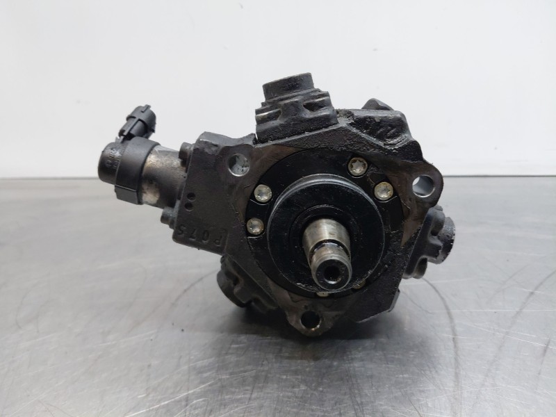 Recambio de bomba inyeccion para kia carens ( ) drive referencia OEM IAM   
