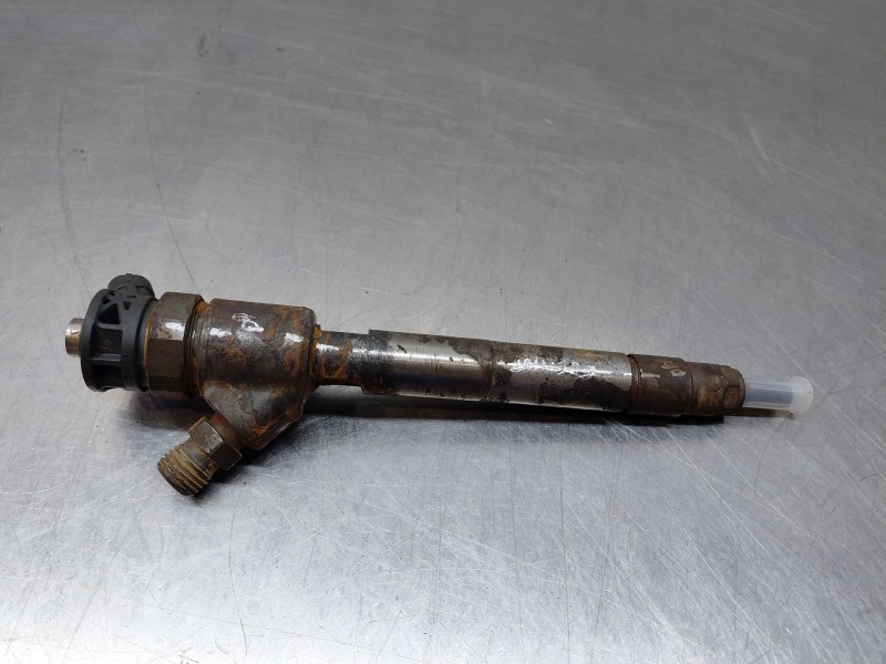 Recambio de inyector para peugeot rifter 1.5 bluehdi 75 (ecyhw) referencia OEM IAM 0445110955  