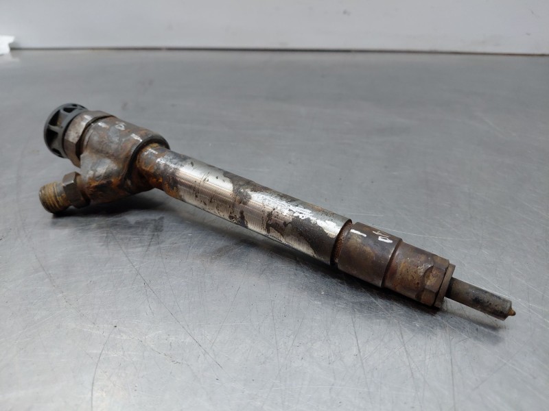 Recambio de inyector para peugeot rifter 1.5 bluehdi 75 (ecyhw) referencia OEM IAM 0445110955  