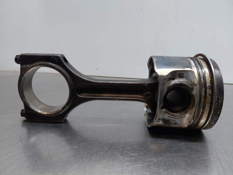 Recambio de biela para bmw serie 1 lim. (f20) sport referencia OEM IAM 11248473777  
