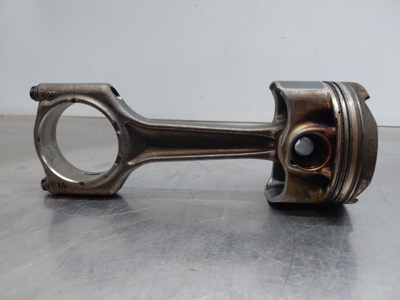 Recambio de biela para bmw serie 1 lim. (f20/f21) 116 i referencia OEM IAM 11247933665  