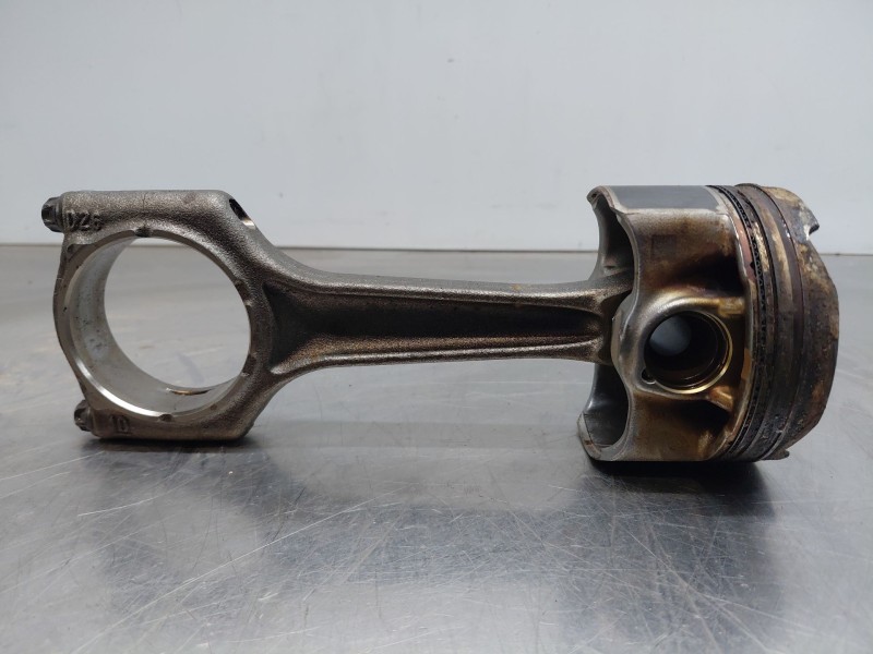 Recambio de biela para bmw serie 1 lim. (f20/f21) 116 i referencia OEM IAM 11247933665  