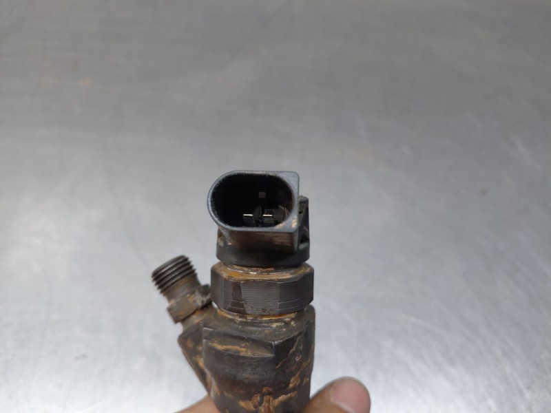 Recambio de inyector para bmw serie 1 lim. (f20/f21) m pack referencia OEM IAM 0445110613  