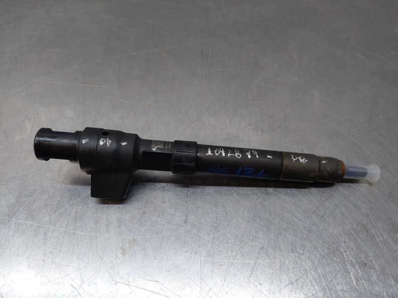 Recambio de inyector para peugeot 508 active referencia OEM IAM   