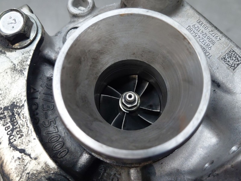 Recambio de turbocompresor para peugeot 5008 allure referencia OEM IAM   