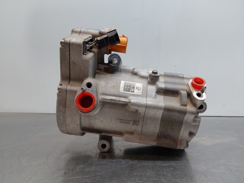 Recambio de compresor aire acondicionado para hyundai kona hybrid referencia OEM IAM 97701CM000  