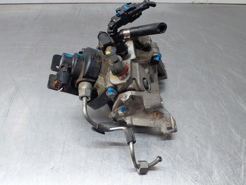 Recambio de bomba inyeccion para dacia sandero essential referencia OEM IAM 167003606R 0045010763 