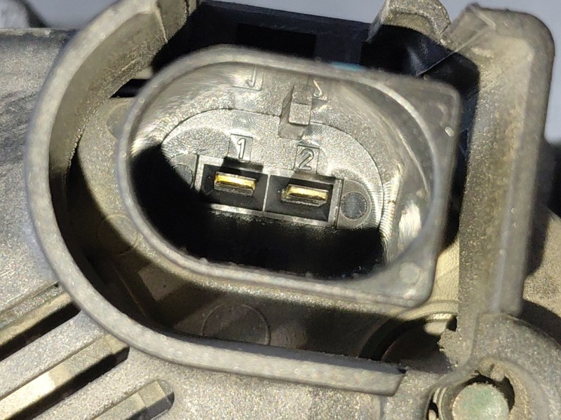 Recambio de alternador para seat leon (1p1) 1.6 tdi referencia OEM IAM   