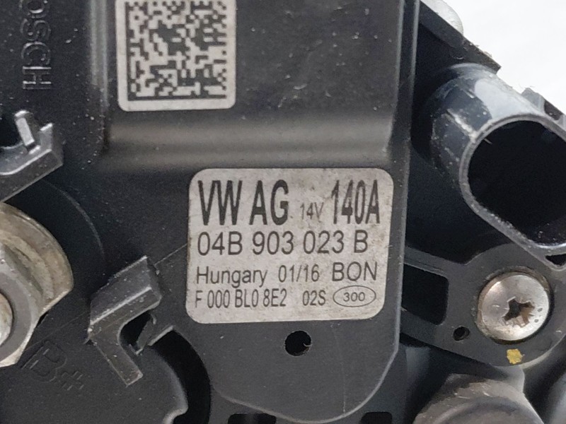 Recambio de alternador para seat ibiza iv (6j5, 6p1) 1.4 tdi referencia OEM IAM 04B903023B  