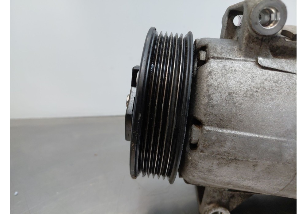 Recambio de compresor aire acondicionado para seat ibiza iv (6j5, 6p1) 1.4 tdi referencia OEM IAM 5Q0820803D  
