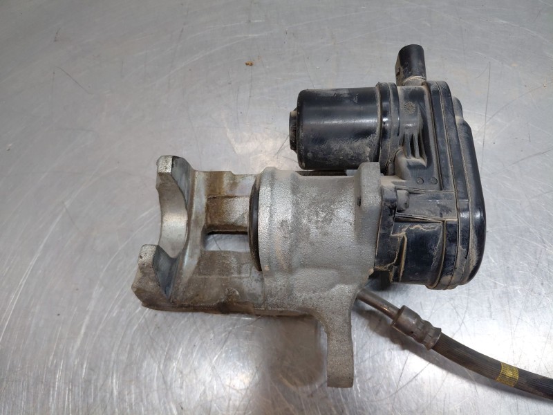 Recambio de pinza freno trasera derecha para hyundai kona hybrid referencia OEM IAM 58230CM100 G358237700 
