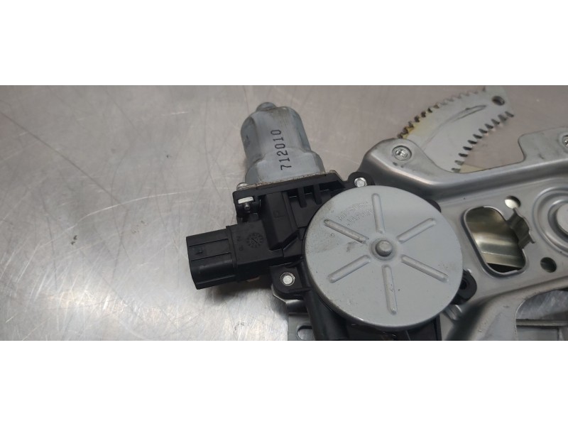 Recambio de elevalunas delantero derecho para citroen c-crosser exclusive referencia OEM IAM 9222CS   Recambio de elevalunas delantero derecho para citroen c-crosser exclusive referencia OEM IAM 9222CS