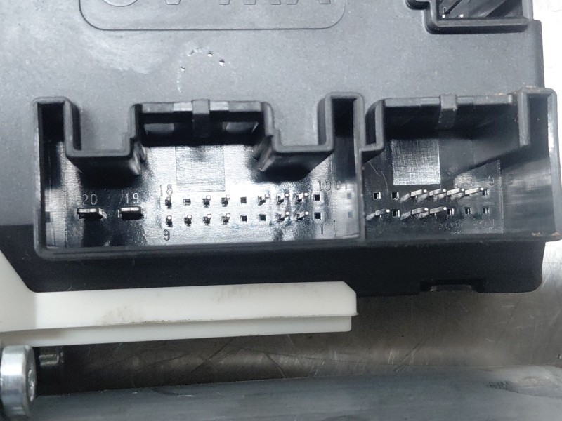 Recambio de motor elevalunas delantero izquierdo para seat leon (1p1) 1.6 tdi referencia OEM IAM   
