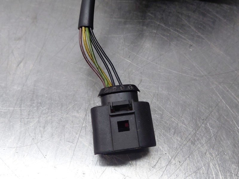Recambio de retrovisor derecho para seat leon (1p1) 1.6 tdi referencia OEM IAM   