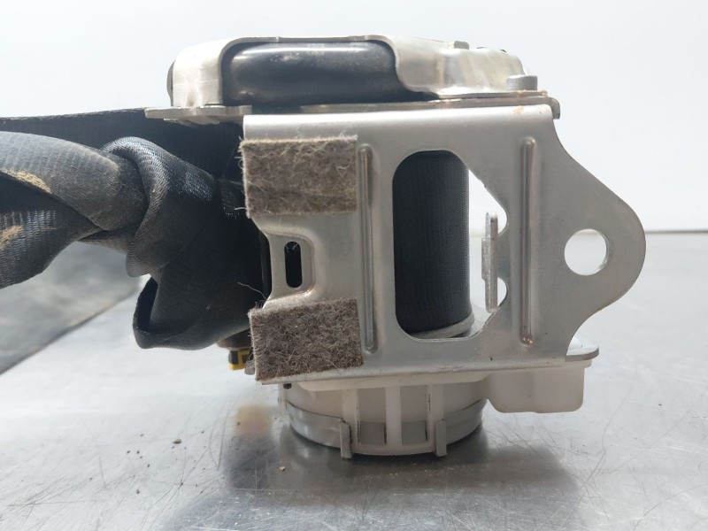 Recambio de cinturon seguridad trasero derecho para seat ibiza (kj1) reference referencia OEM IAM 6F0857805RAA  
