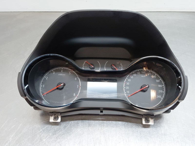 Recambio de cuadro instrumentos para opel corsa f (p2jo) 1.2 (68) referencia OEM IAM 9831576180  