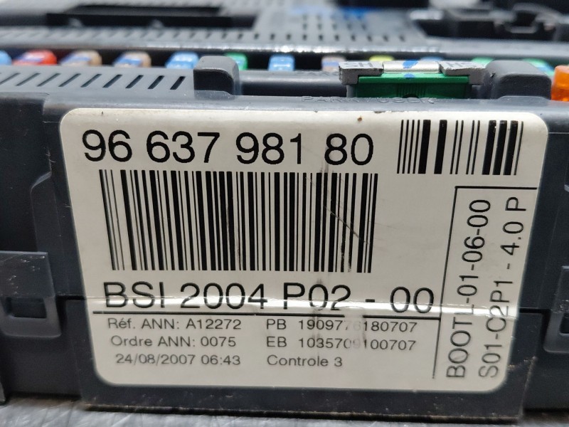 Recambio de caja reles / fusibles para peugeot 308 i (4a_, 4c_) 1.6 hdi referencia OEM IAM 9663798180  
