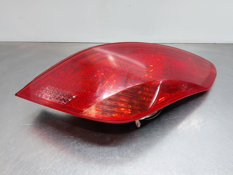 Recambio de piloto trasero derecho para peugeot 308 i (4a_, 4c_) 1.6 hdi referencia OEM IAM 6351CV  