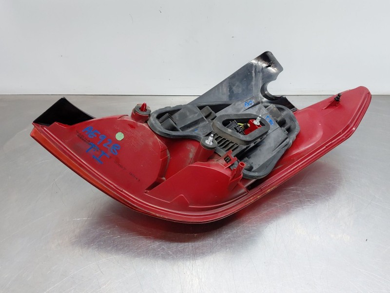Recambio de piloto trasero izquierdo para peugeot 308 i (4a_, 4c_) 1.6 hdi referencia OEM IAM 6350CV  