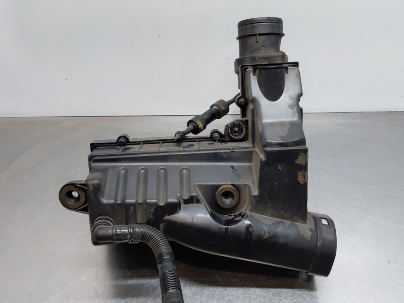 Recambio de filtro aire para audi q3 (8ub, 8ug) 2.0 tdi referencia OEM IAM   
