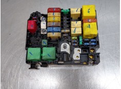 Recambio de caja reles / fusibles para opel corsa f (p2jo) 1.2 (68) referencia OEM IAM 9804848480  