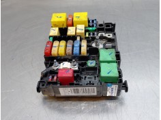 Recambio de caja reles / fusibles para opel corsa f (p2jo) 1.2 (68) referencia OEM IAM 9804848480   2