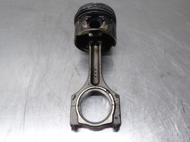 Recambio de biela para bmw serie 1 lim. (f20/f21) m pack referencia OEM IAM 11248473777  