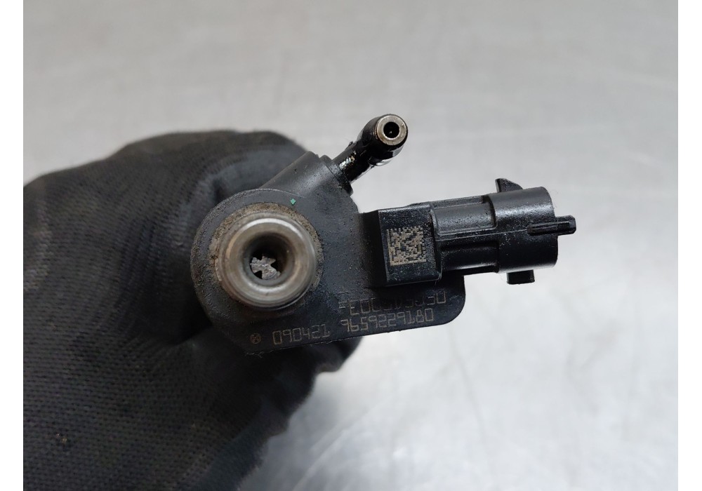 Recambio de inyector para land rover freelander 2 (l359) 2.2 td4 4x4 referencia OEM IAM LR006864 9659229180 
