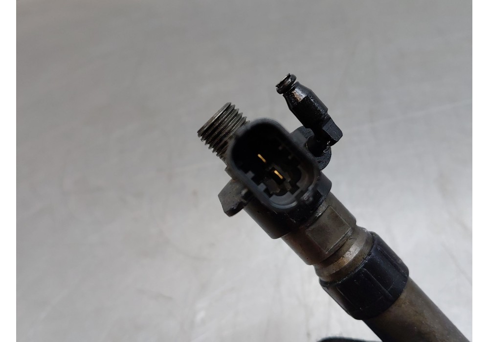 Recambio de inyector para land rover freelander 2 (l359) 2.2 td4 4x4 referencia OEM IAM LR006864 9659229180 