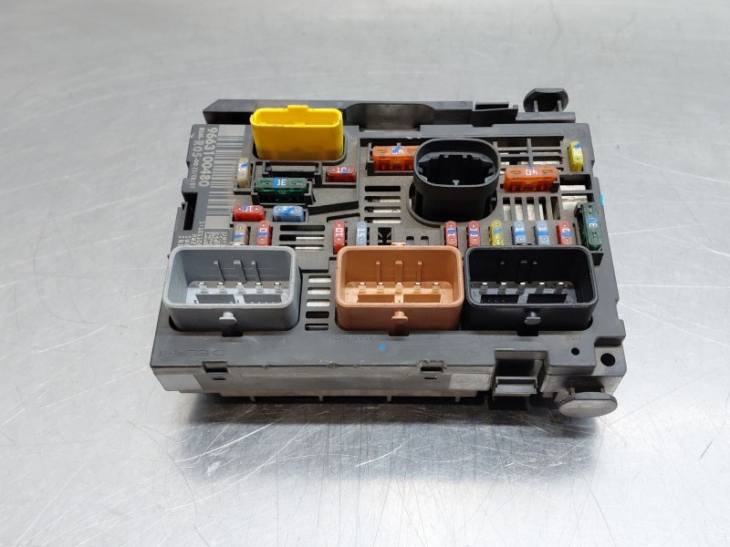 Recambio de caja reles / fusibles para peugeot 308 i (4a_, 4c_) 1.6 hdi referencia OEM IAM 9663100480  