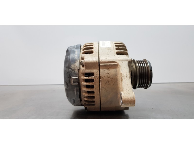 Recambio de alternador para hyundai tucson essence bluedrive 2wd referencia OEM IAM 373002A700  