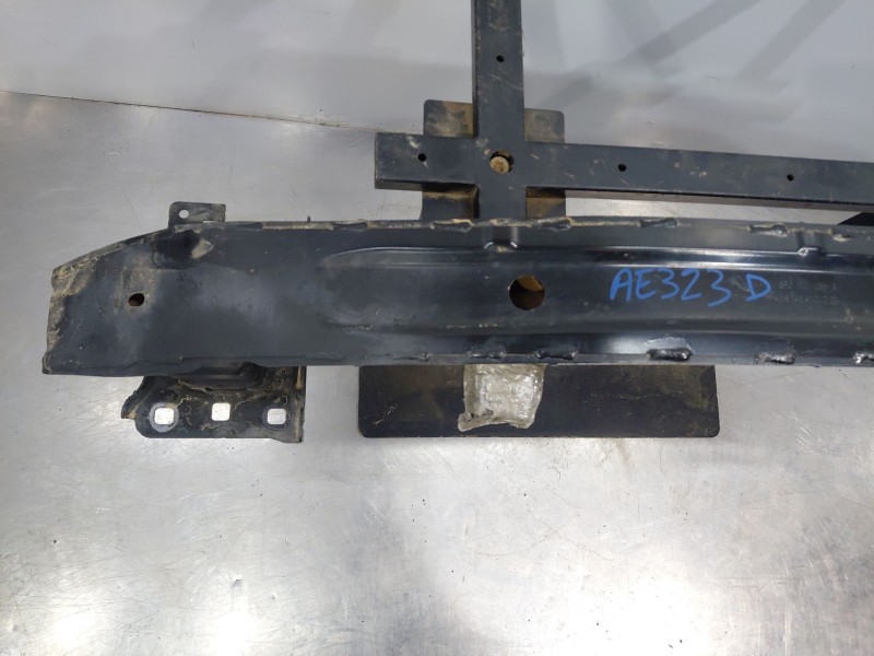 Recambio de refuerzo paragolpes delantero para seat ibiza (kj1) reference referencia OEM IAM 6F0807109H 6F0807095A 