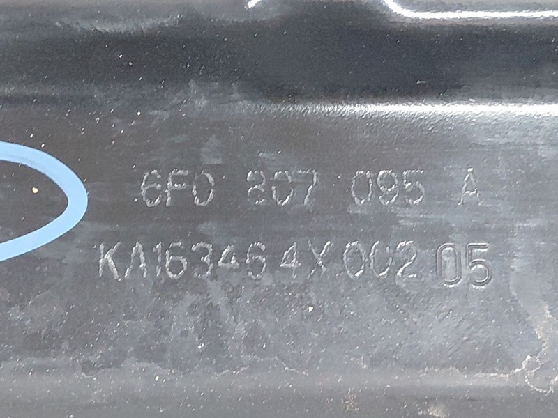 Recambio de refuerzo paragolpes delantero para seat ibiza (kj1) reference referencia OEM IAM 6F0807109H 6F0807095A 