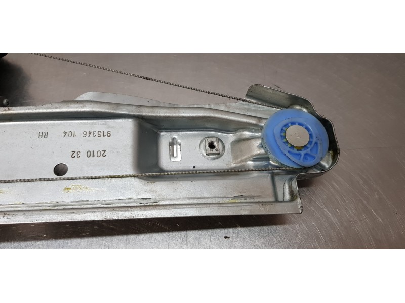 Recambio de elevalunas trasero derecho para bmw serie 1 berlina (e81/e87) 118d referencia OEM IAM 51357138468   Recambio de elevalunas trasero derecho para bmw serie 1 berlina (e81/e87) 118d referencia OEM IAM 51357138468