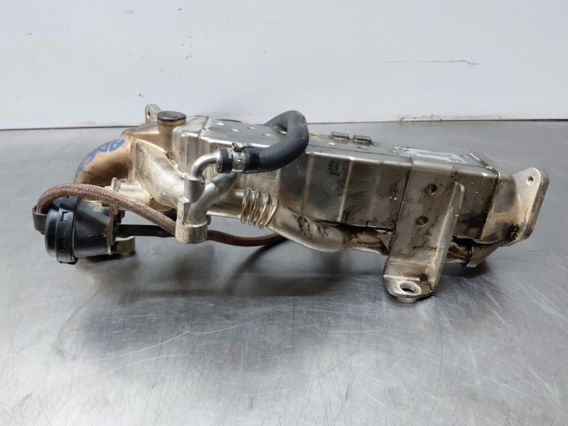 Recambio de enfriador egr para bmw serie 1 lim. (f20/f21) m pack referencia OEM IAM 11717822347  