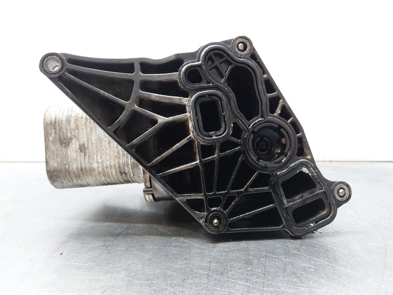 Recambio de soporte filtro aceite para bmw serie 1 lim. (f20/f21) m pack referencia OEM IAM 11428596283  