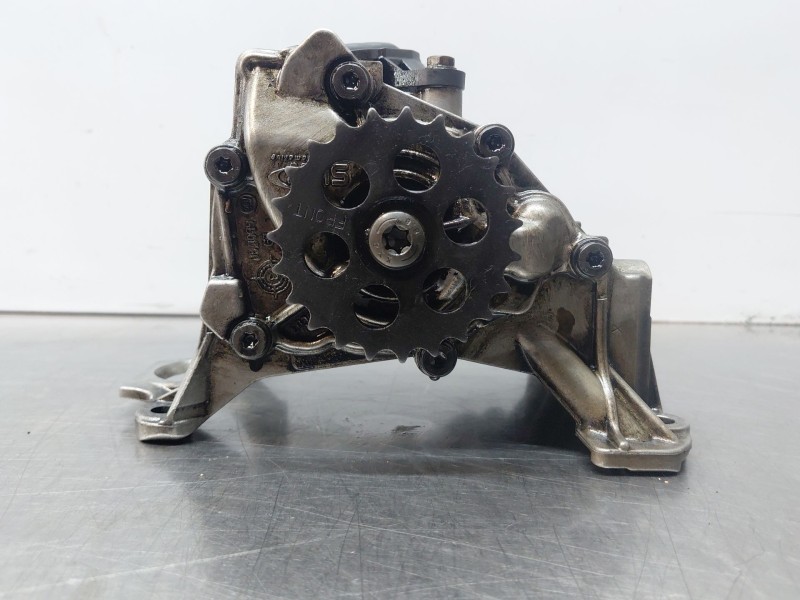 Recambio de bomba aceite para bmw serie 1 lim. (f20/f21) m pack referencia OEM IAM 11418513756  