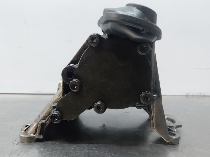 Recambio de bomba aceite para bmw serie 1 lim. (f20/f21) m pack referencia OEM IAM 11418513756  