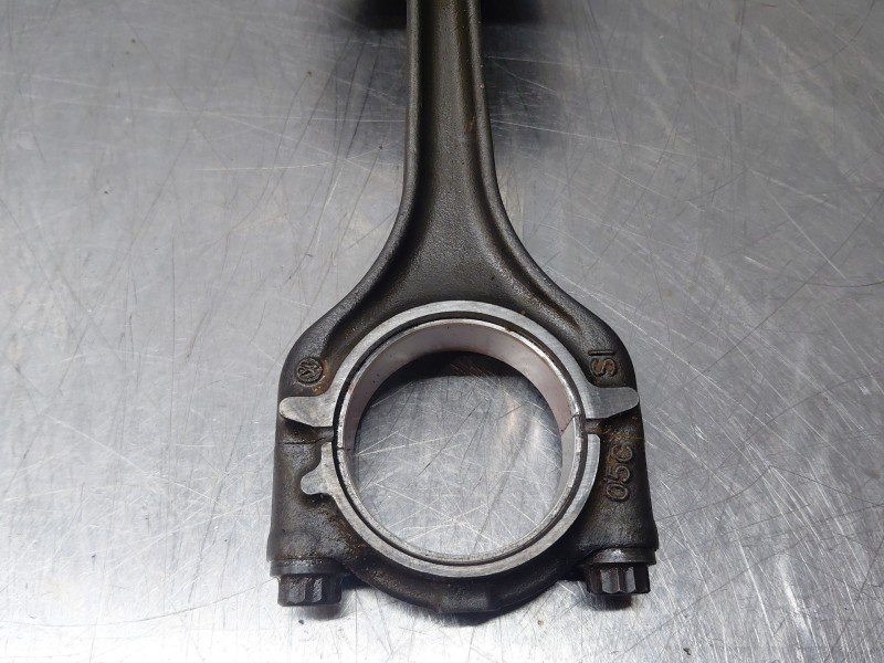 Recambio de biela para seat ibiza (kj1) reference referencia OEM IAM 05C198401A  