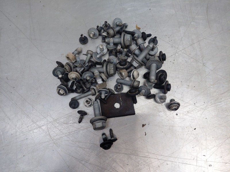 Recambio de morro completo para audi q3 (8ub, 8ug) 2.0 tdi referencia OEM IAM 8U0823029B 8U0941043 8U0941044