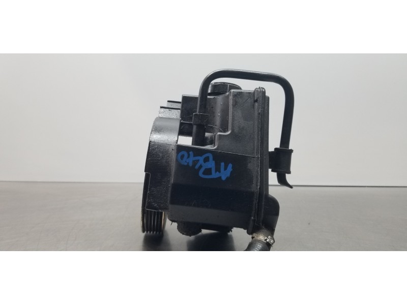 Recambio de bomba direccion para peugeot 206 sw xs referencia OEM IAM 9643691180  