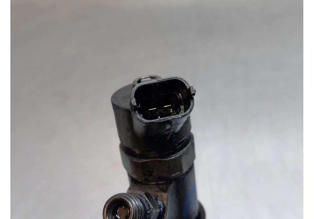 Recambio de inyector para ford focus ii (da_, hcp, dp) 1.6 tdci referencia OEM IAM 0445110188  