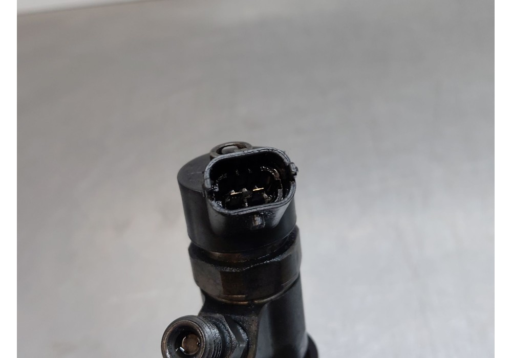 Recambio de inyector para ford focus ii (da_, hcp, dp) 1.6 tdci referencia OEM IAM 0445110188  
