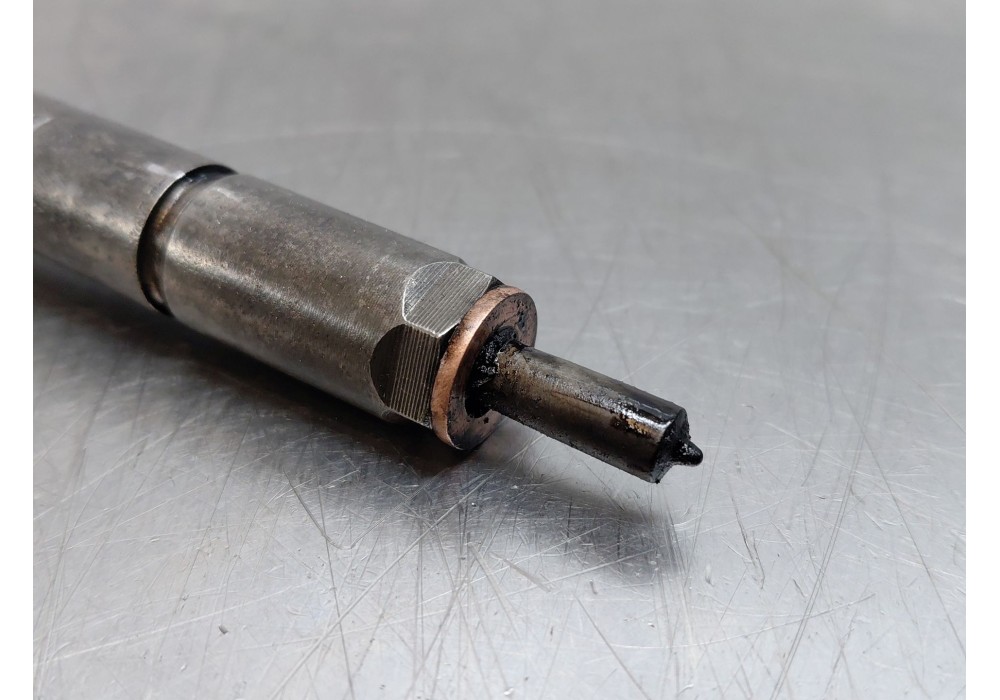 Recambio de inyector para ford focus ii (da_, hcp, dp) 1.6 tdci referencia OEM IAM 0445110188  