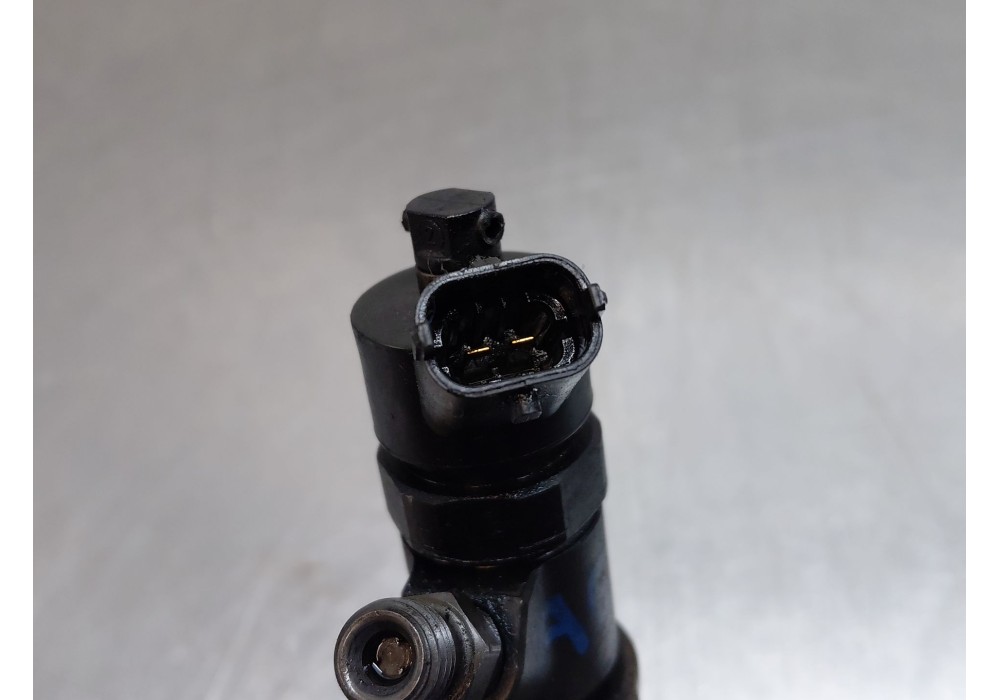 Recambio de inyector para ford focus ii (da_, hcp, dp) 1.6 tdci referencia OEM IAM 0445110188  