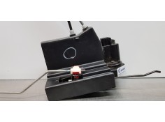 Recambio de cerradura puerta delantera izquierda para ssangyong rodius xdi limited referencia OEM IAM 7121021024  