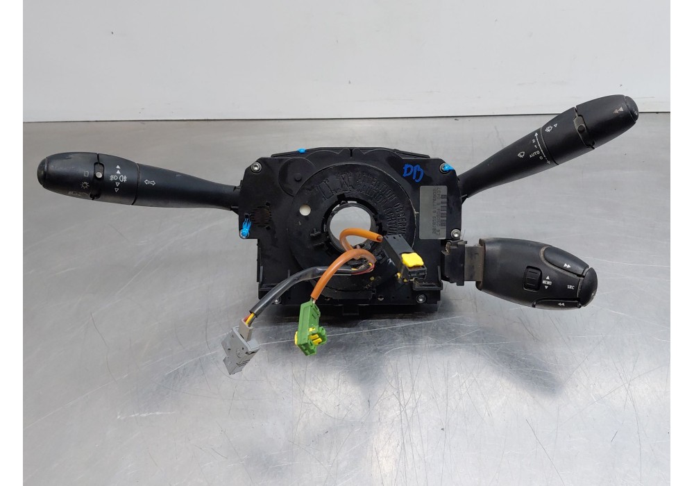 Recambio de mando multifuncion para peugeot 407 (6d_) 1.6 hdi 110 (6d9hzc, 6d9hyc) referencia OEM IAM 6242T0 96473051XT 